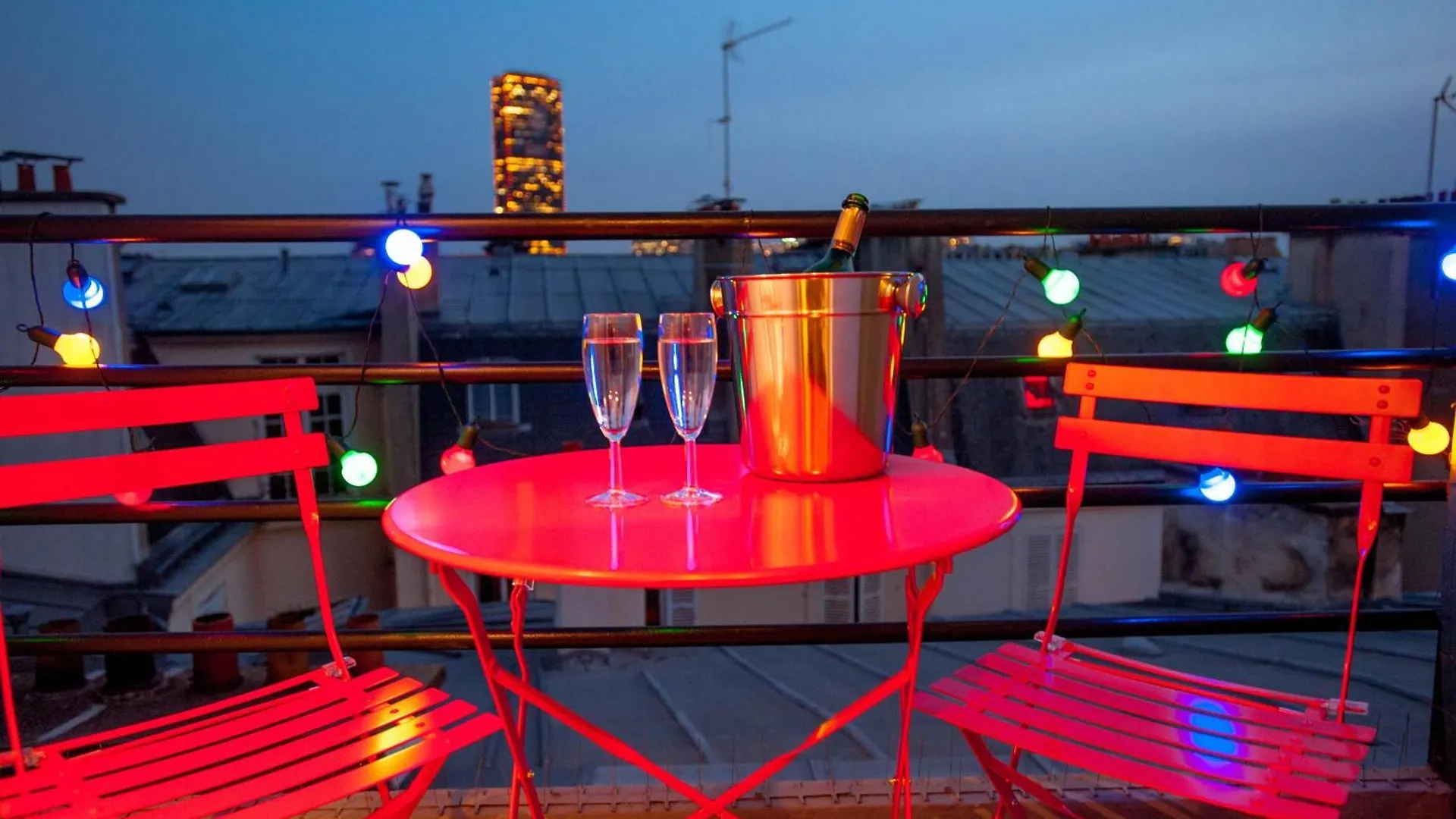Ubytování v soukromí Apartmán Eiffel Tower View And Terrace Paříž