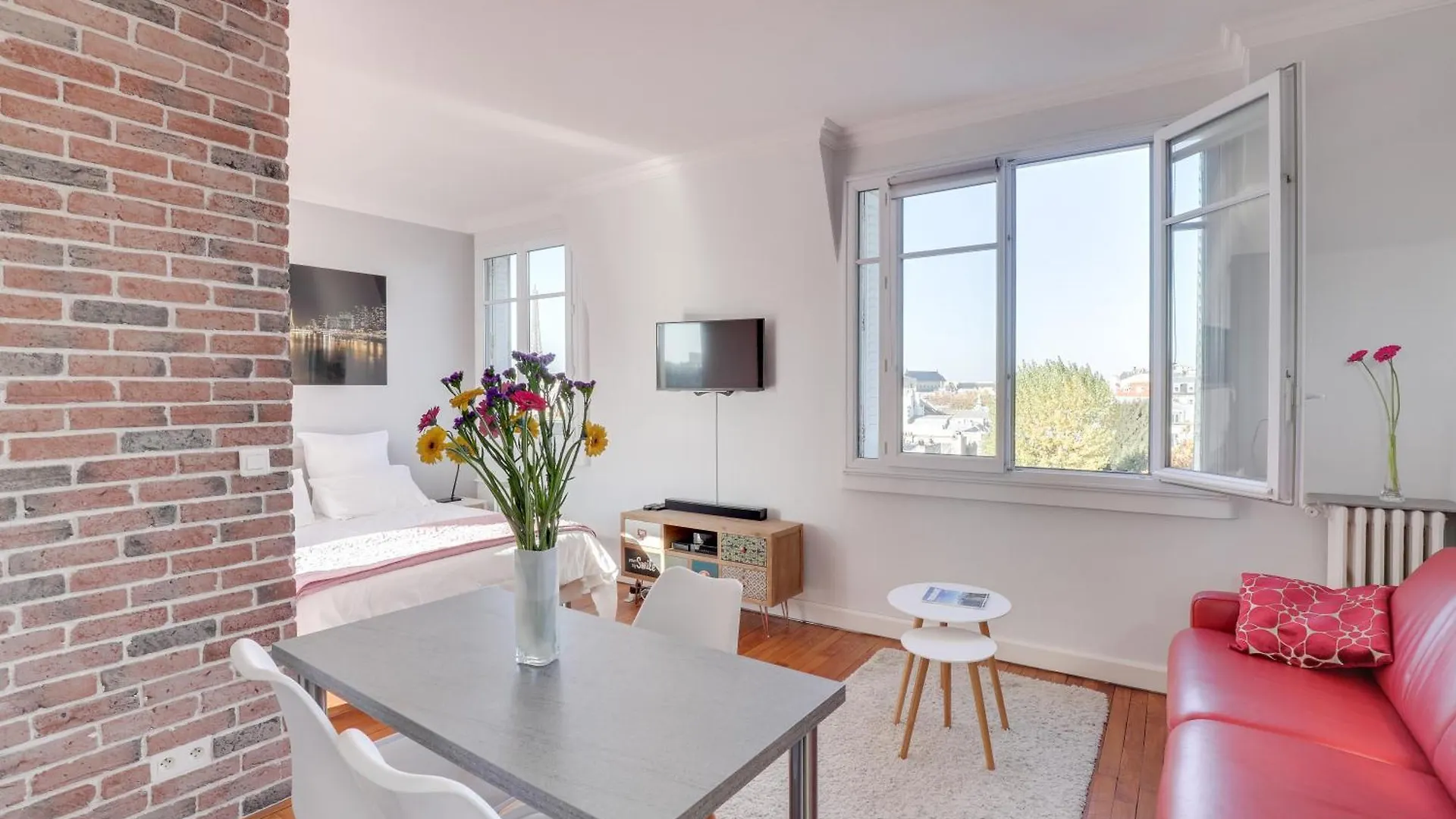 Ubytování v soukromí Apartmán Eiffel Tower View And Terrace Paříž Francie